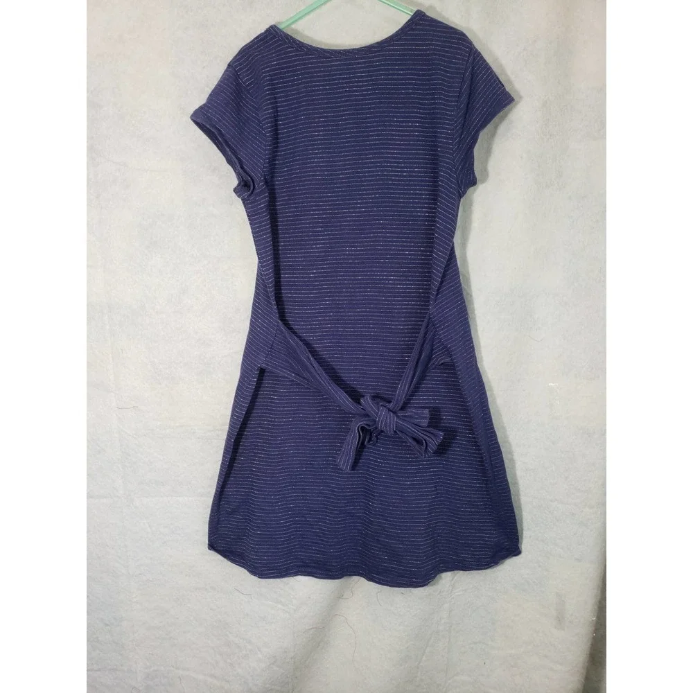 Harper Canyon Girls L(10/12) navy/purple dress. Cap sleeves. Tie back.